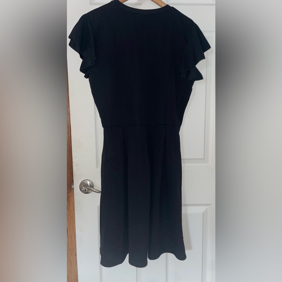 Short Ruffle Sleeve Black Dress with Crew Neck XL - Picture 2 of 4